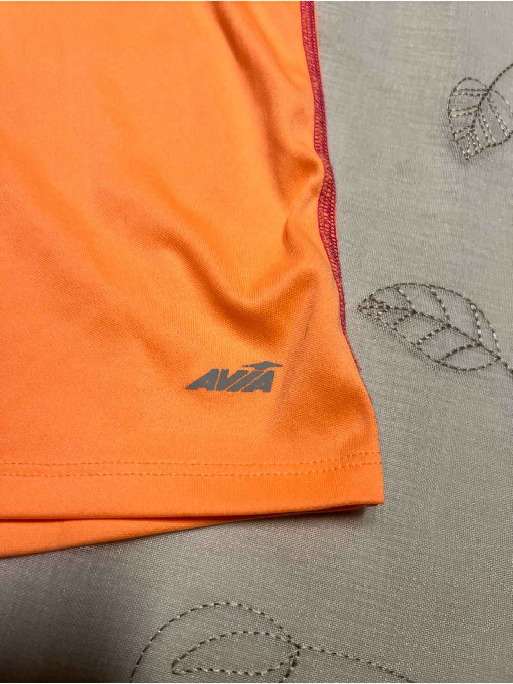 Reebok Women’s Orange Performance Racerback Tank 62.5 - Picture 2 of 5